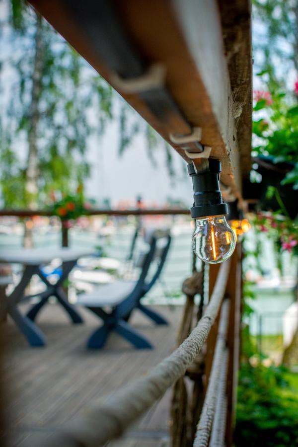 Enklawa Mikolajki Villa Exteriör bild
